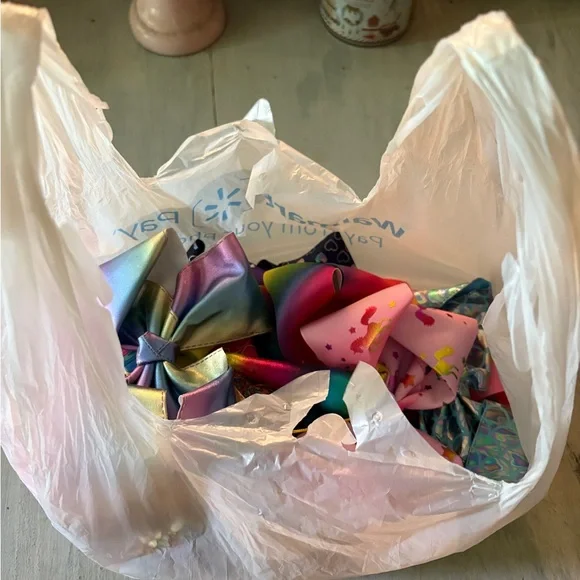 JoJo Siwa bow collection (18) BIG bows
